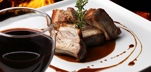 passender Wein und Rezept zum Wildbraten